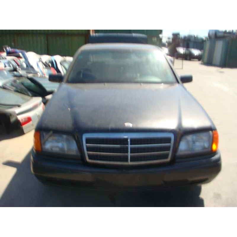 mercedes-benz clase c (w202) berlina del año 1993
