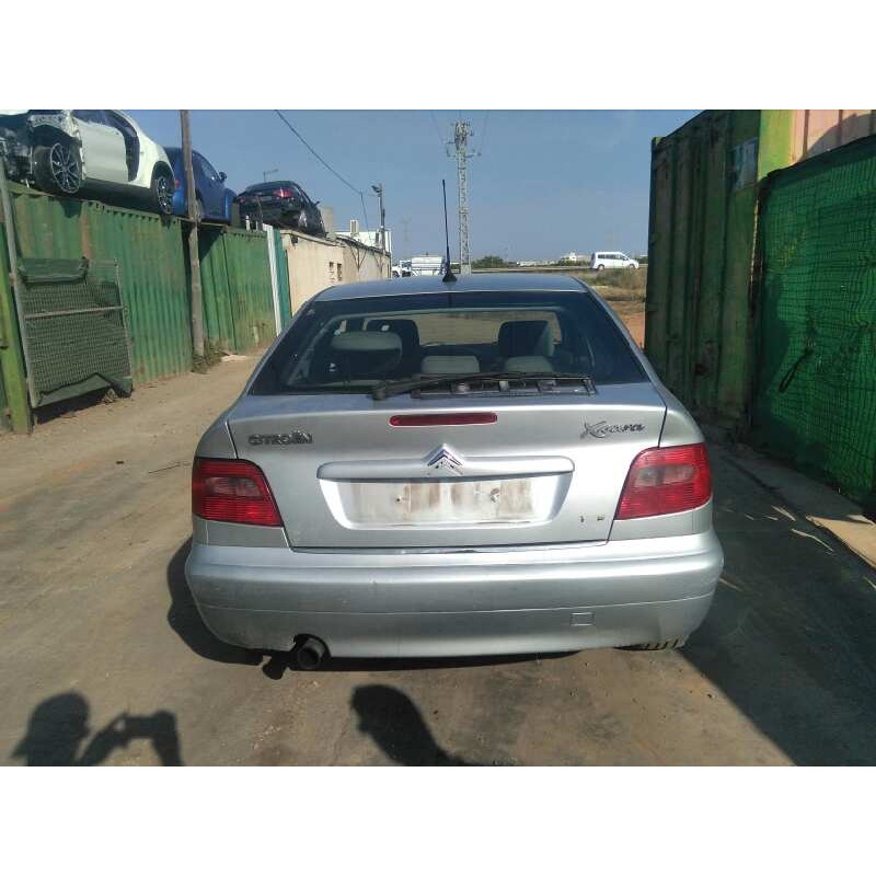 citroën xsara berlina del año 2004