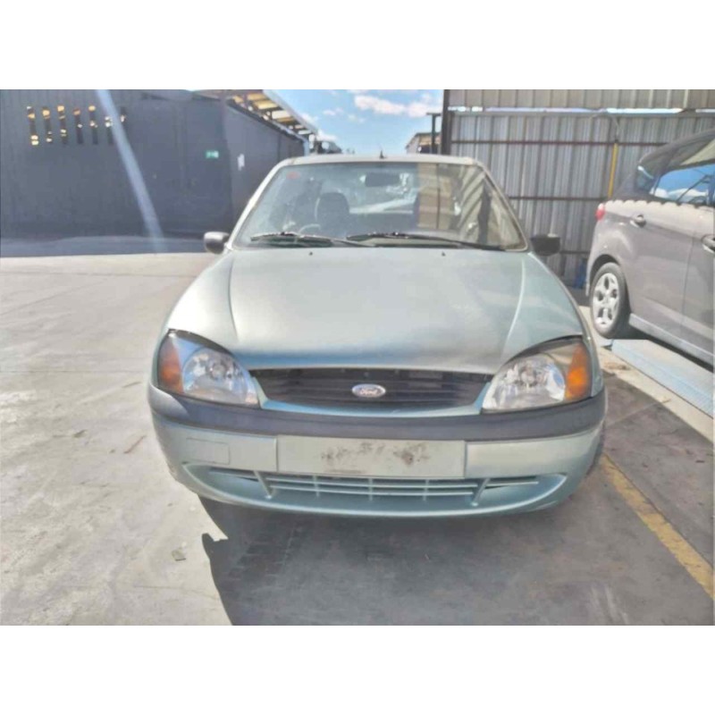 ford fiesta berlina (dx) del año 2000