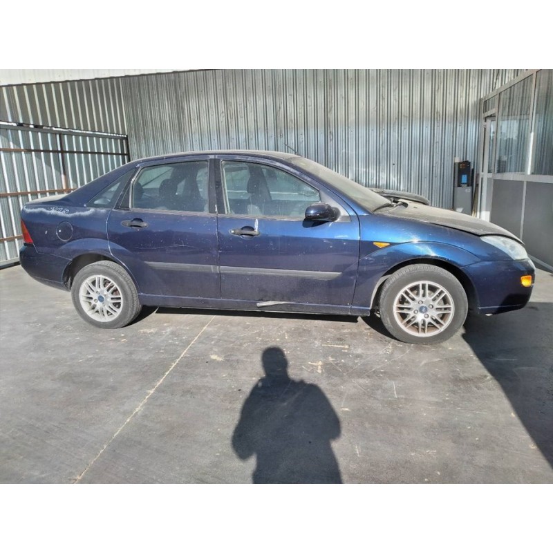 ford focus berlina (cak) del año 2001
