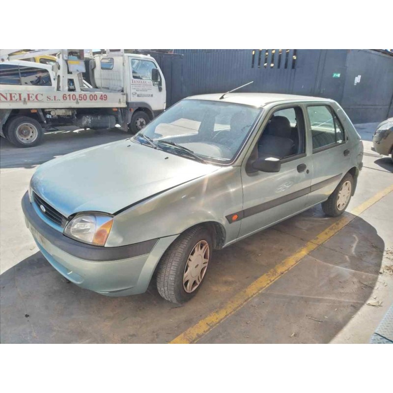 ford fiesta berlina (dx) del año 2000