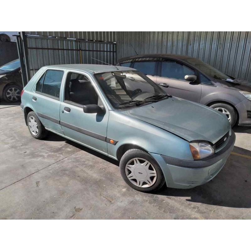 ford fiesta berlina (dx) del año 2000