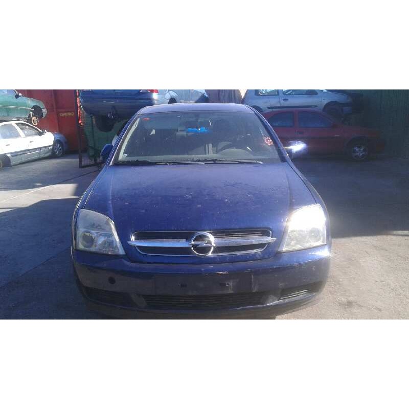 opel vectra c berlina del año 2004