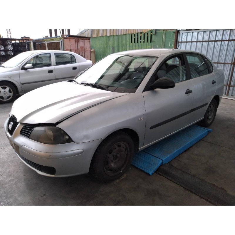 seat cordoba berlina (6l2) del año 2003