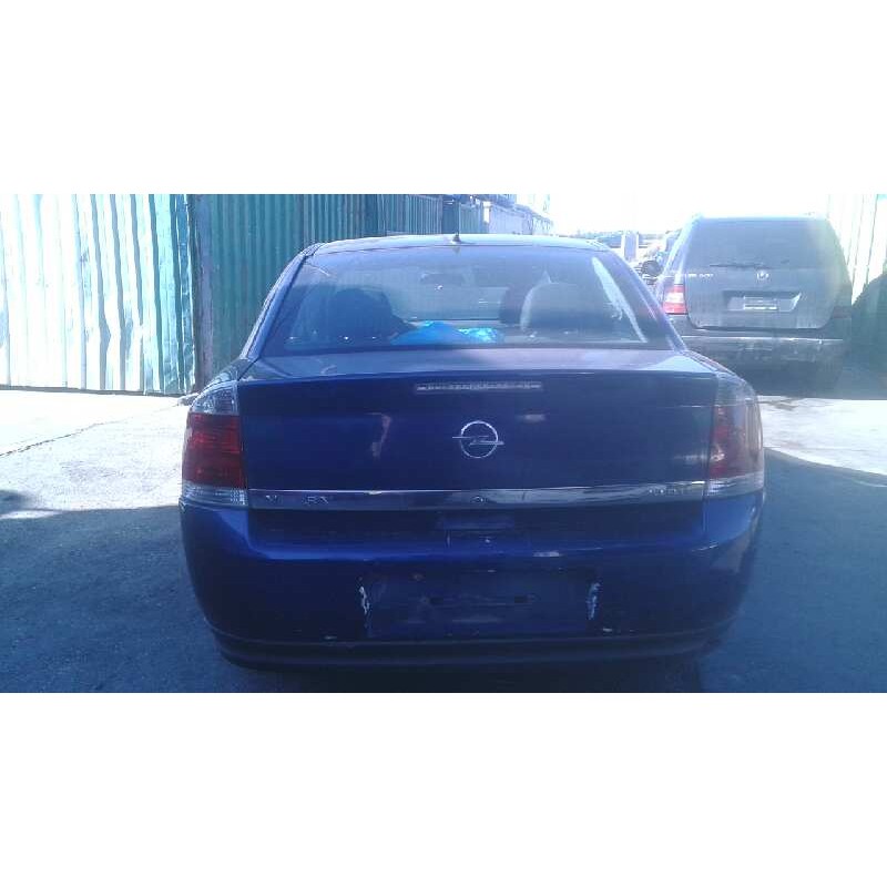 opel vectra c berlina del año 2004