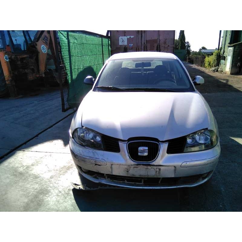 seat ibiza (6l1) del año 2003