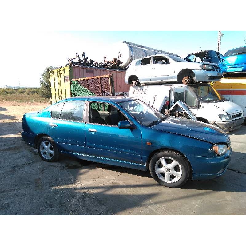 nissan primera berlina (p11) del año 2001