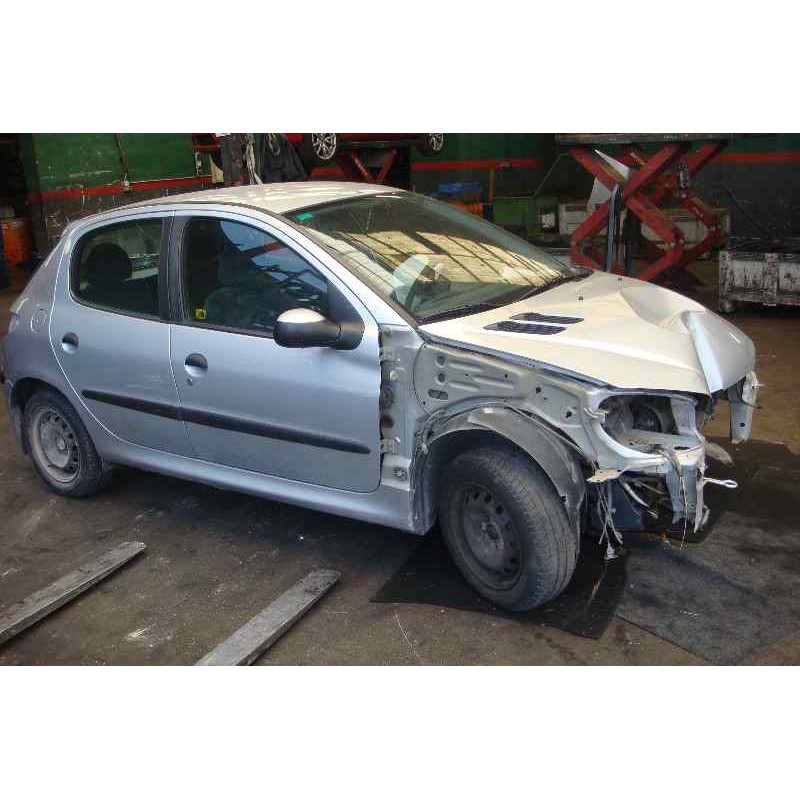 peugeot 206 berlina del año 2000