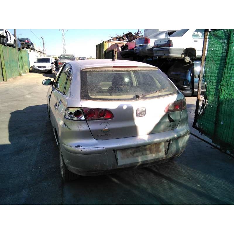 seat ibiza (6l1) del año 2003