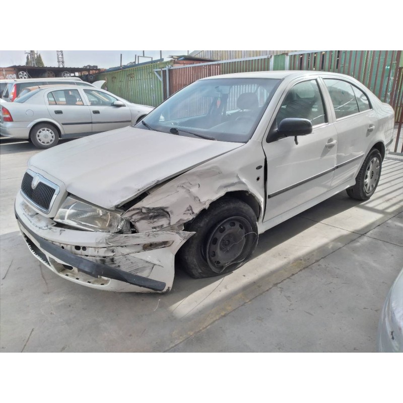 skoda octavia berlina (1u2) del año 2003