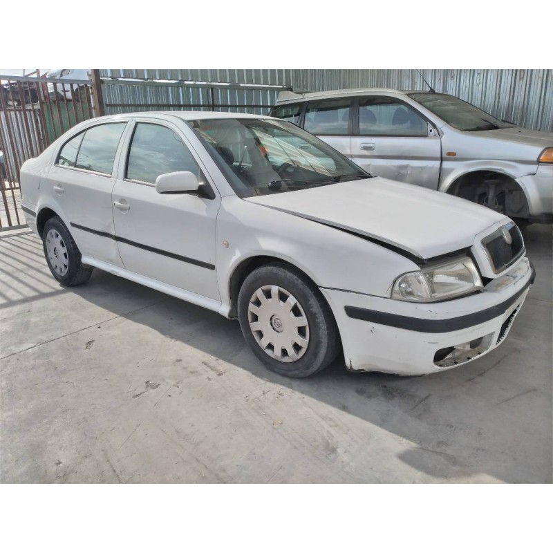 skoda octavia berlina (1u2) del año 2003