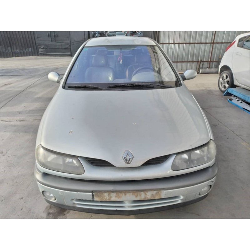 renault laguna (b56) del año 2000