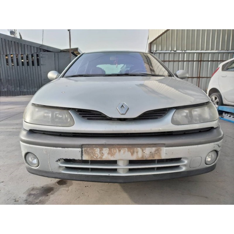 renault laguna (b56) del año 2000