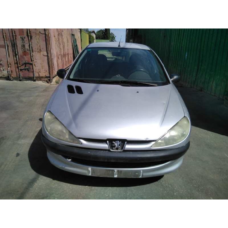peugeot 206 berlina del año 2002