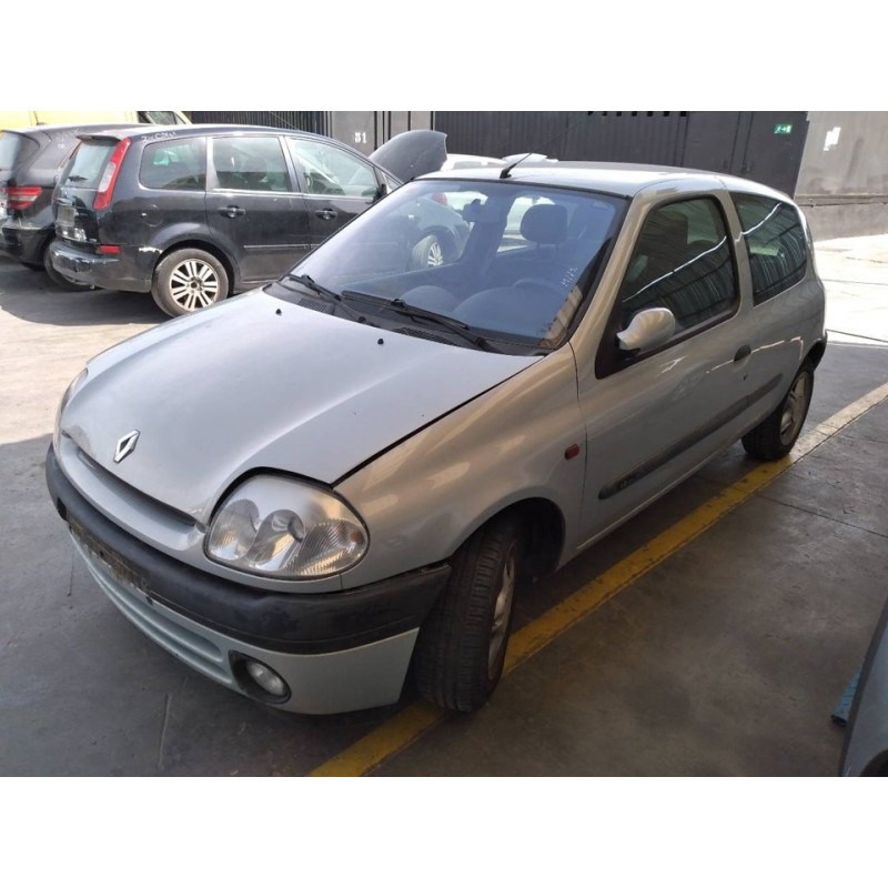 renault clio ii fase i (b/cbo) del año 2001