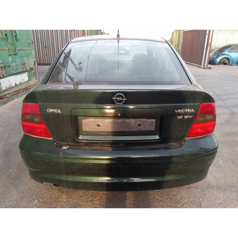 opel vectra b berlina del año 1999