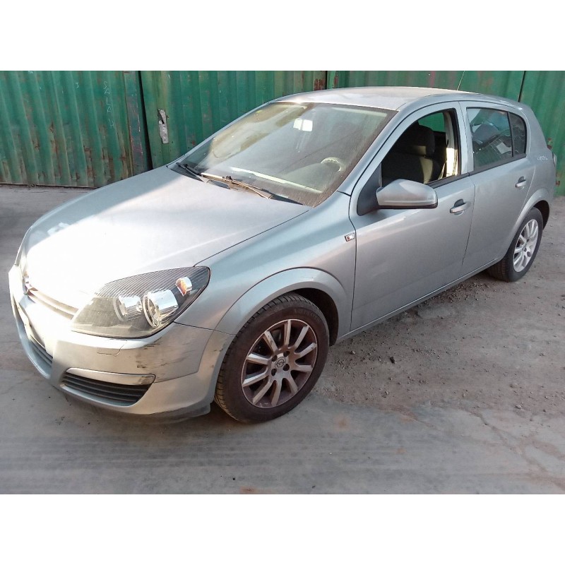 opel astra h berlina del año 2005
