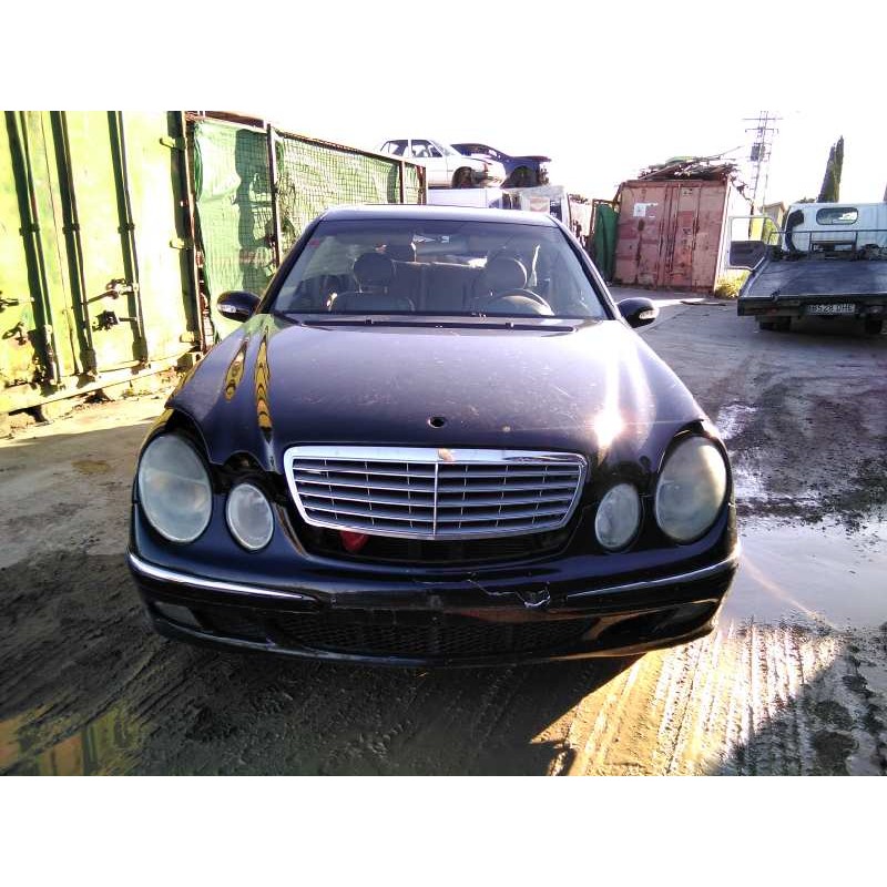 mercedes-benz clase e (w211) berlina del año 2005