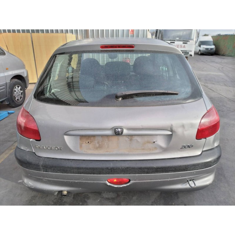 peugeot 206 berlina del año 2003