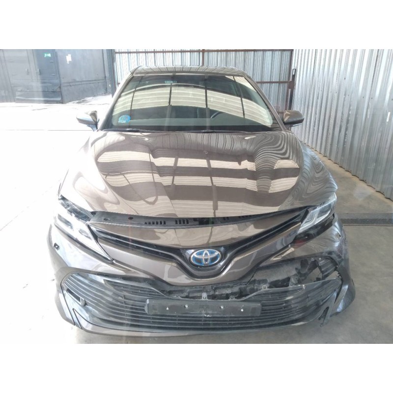 toyota camry (xv70) del año 2020