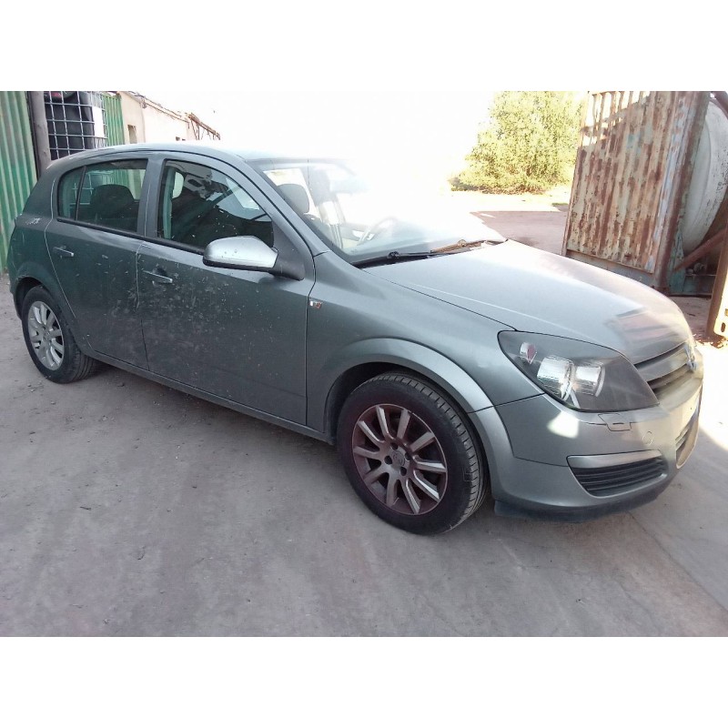 opel astra h berlina del año 2005