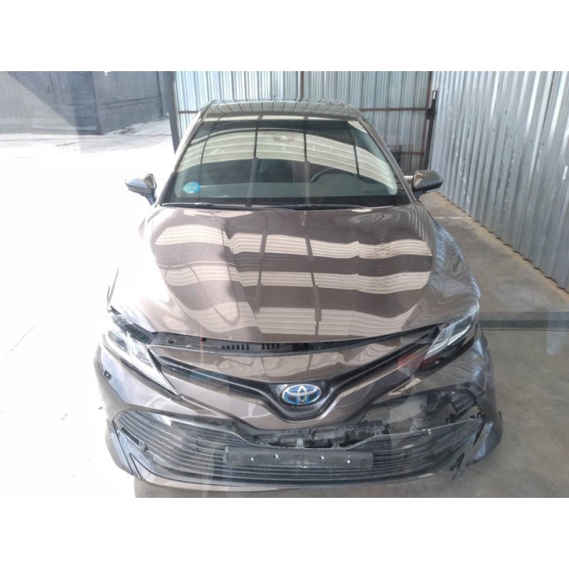 toyota camry (xv70) del año 2020