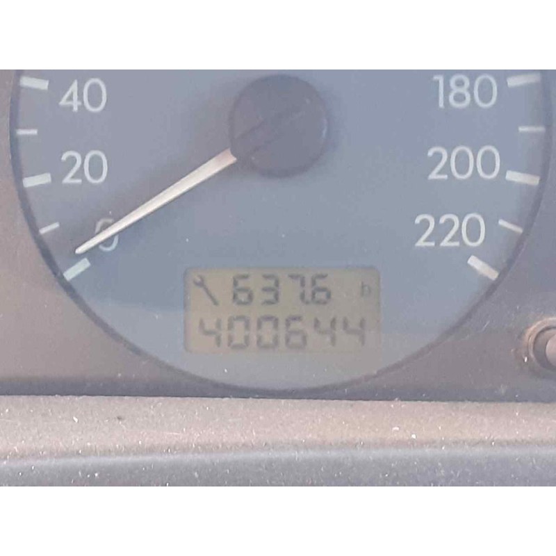 citroën xsara berlina del año 2002