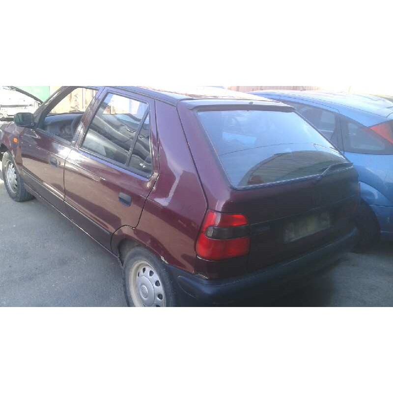 skoda felicia berlina ( 791) del año 1996