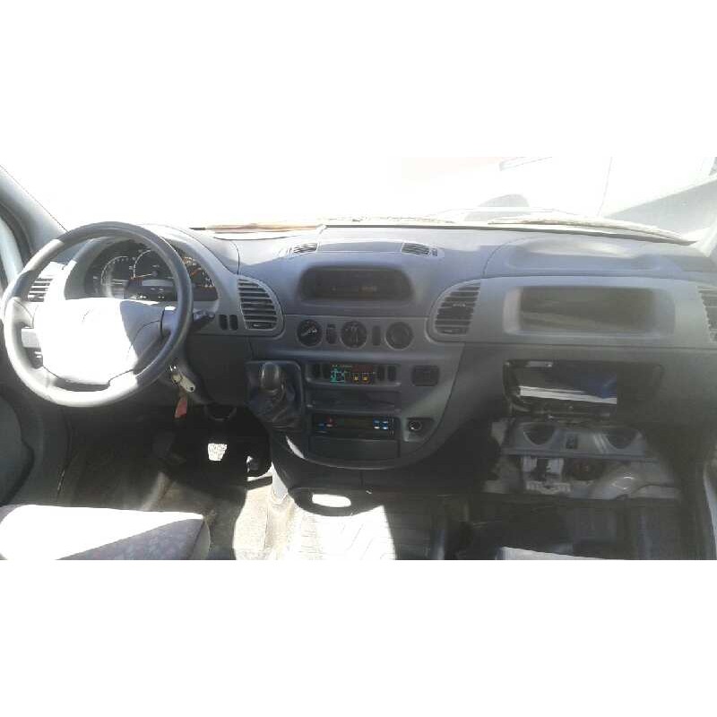 mercedes-benz sprinter 02.00  caja cerrada, techo elevado del año 2001
