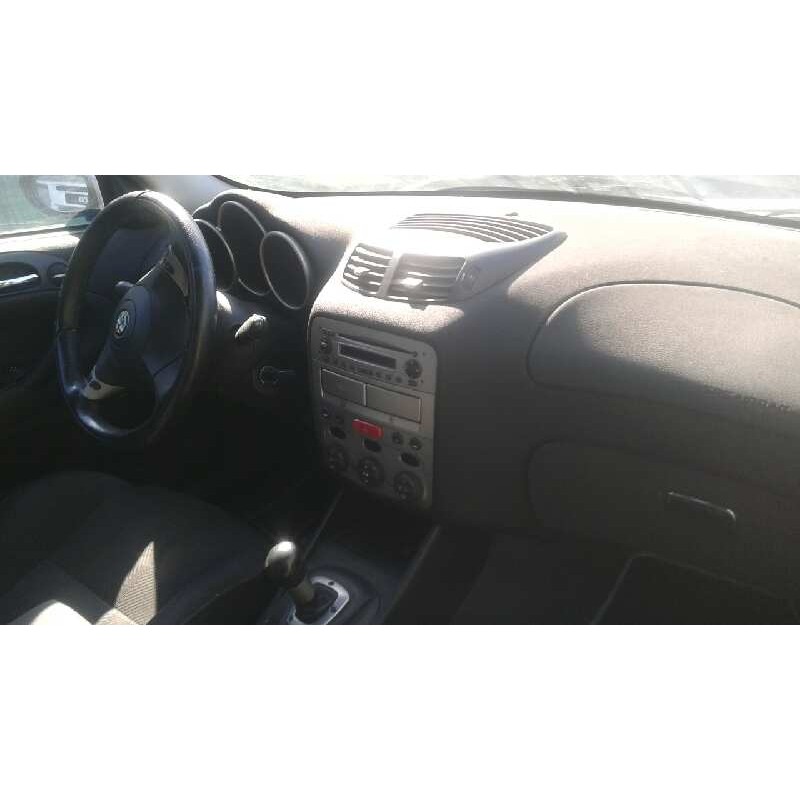 alfa romeo 147 (190) del año 2001