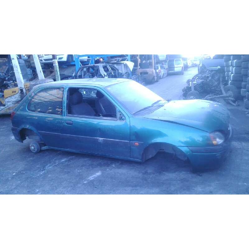 ford fiesta berlina (dx) del año 2002
