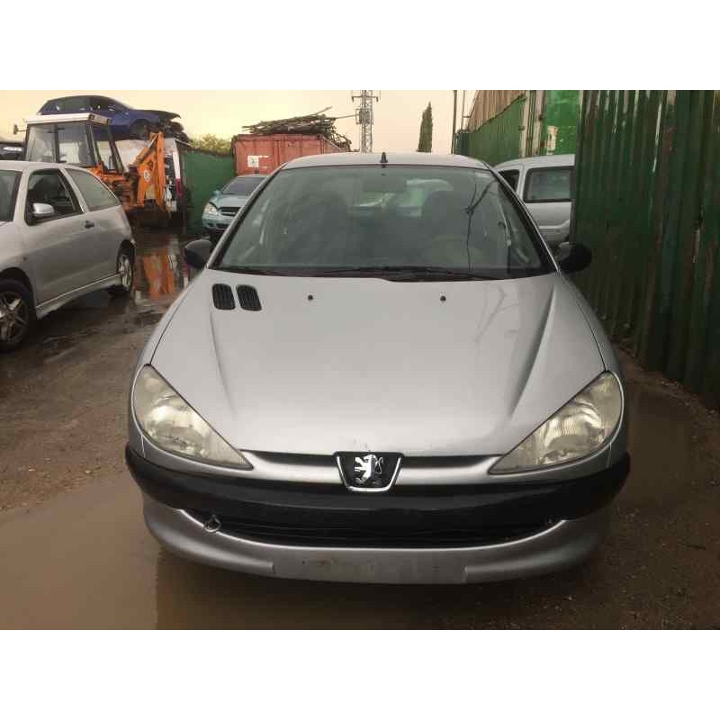 peugeot 206 berlina del año 1999