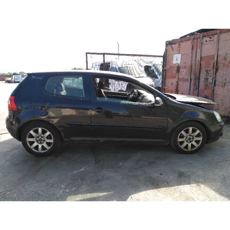 volkswagen golf v berlina (1k1) del año 2004