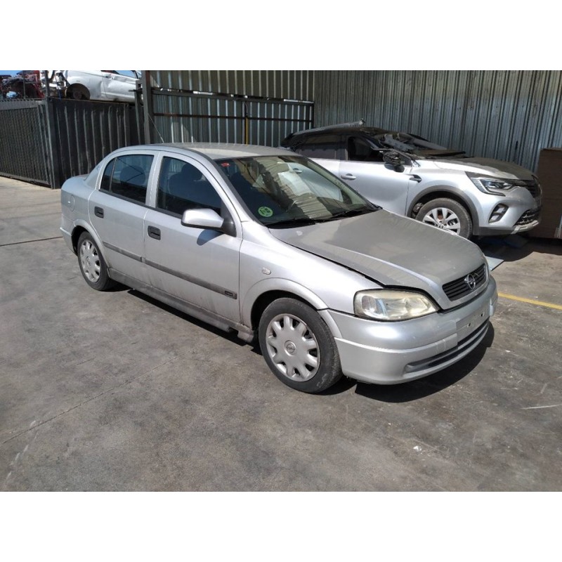 opel astra g berlina del año 2001
