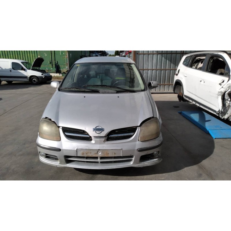 nissan almera tino (v10m) del año 2001