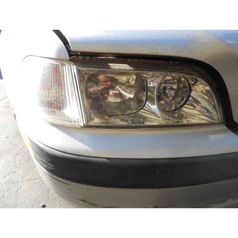 volvo v40 familiar del año 2002