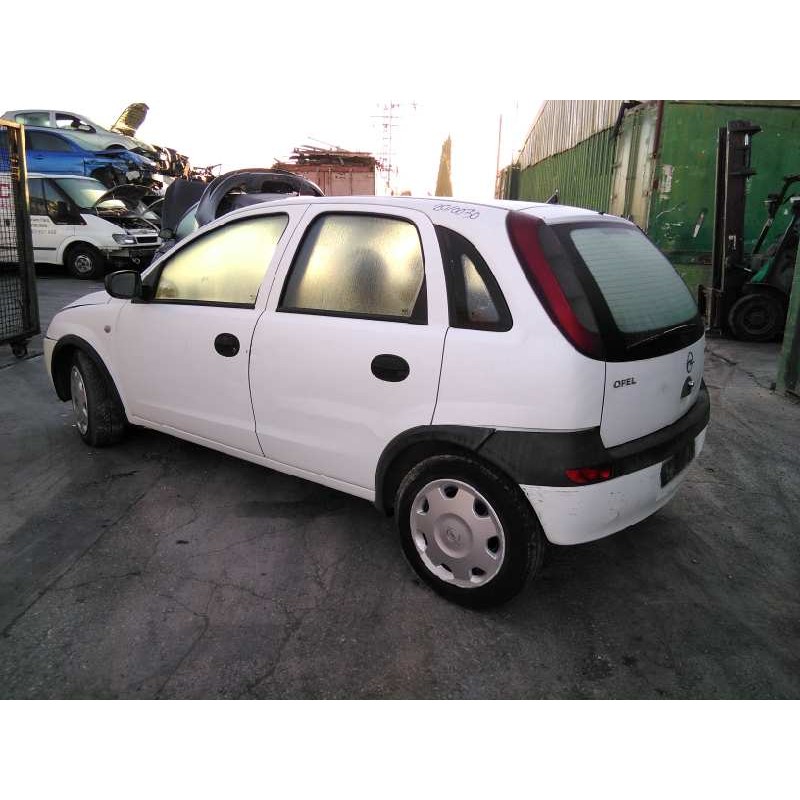 opel corsa c del año 2002