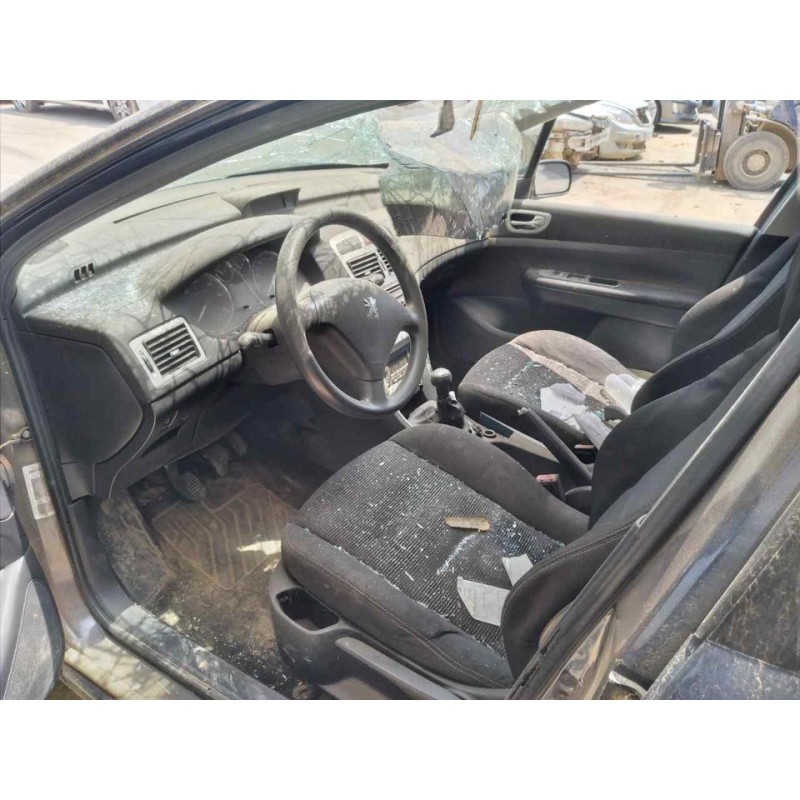 peugeot 307 berlina (s2) del año 2007