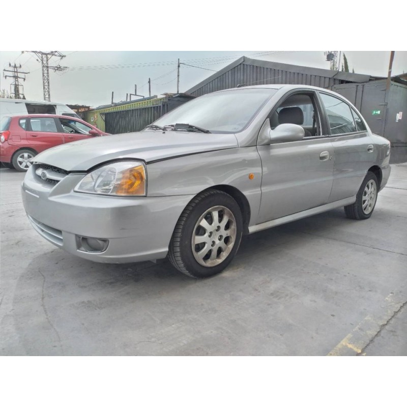 kia rio del año 2003