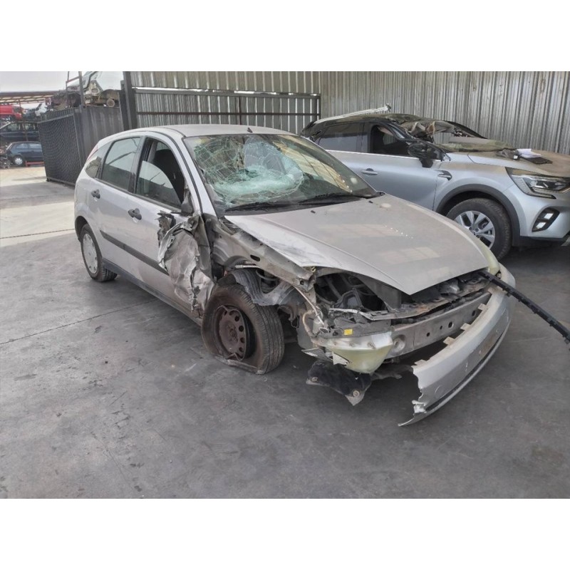 ford focus berlina (cak) del año 2000