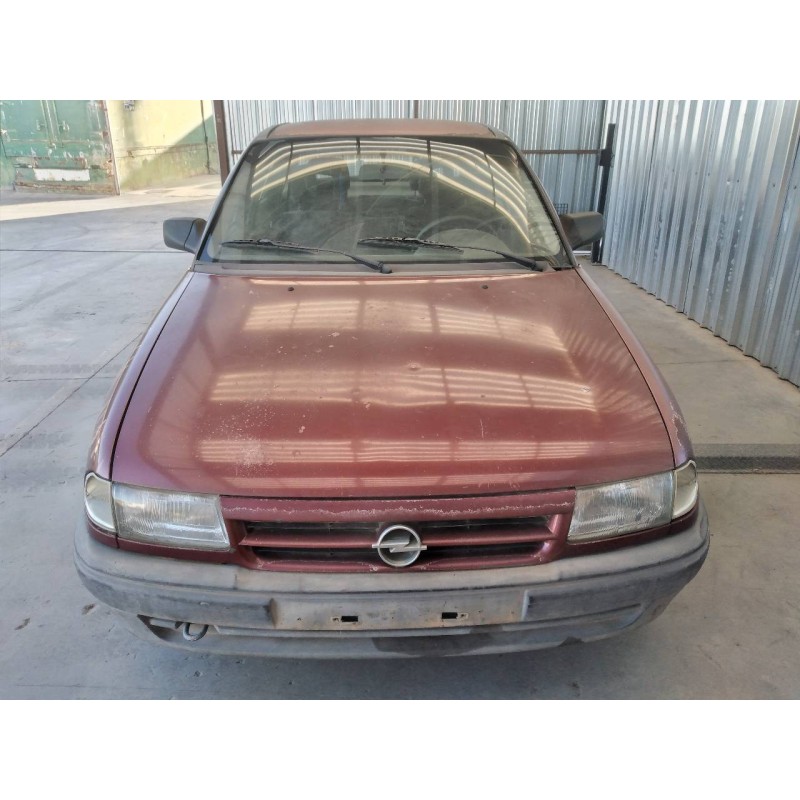 opel astra f berlina del año 1995