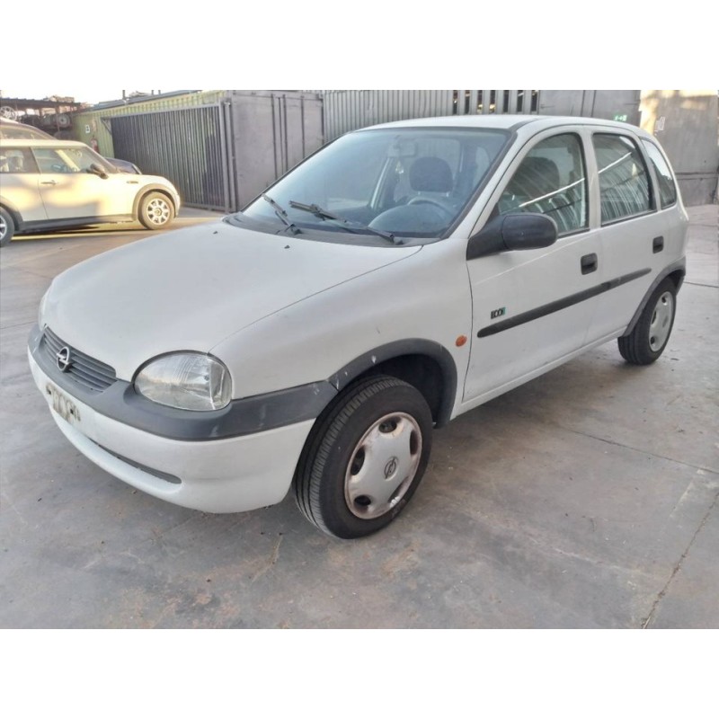 opel corsa b del año 2000