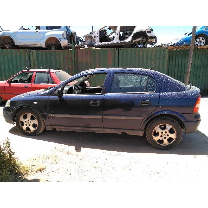 opel astra g berlina del año 2001