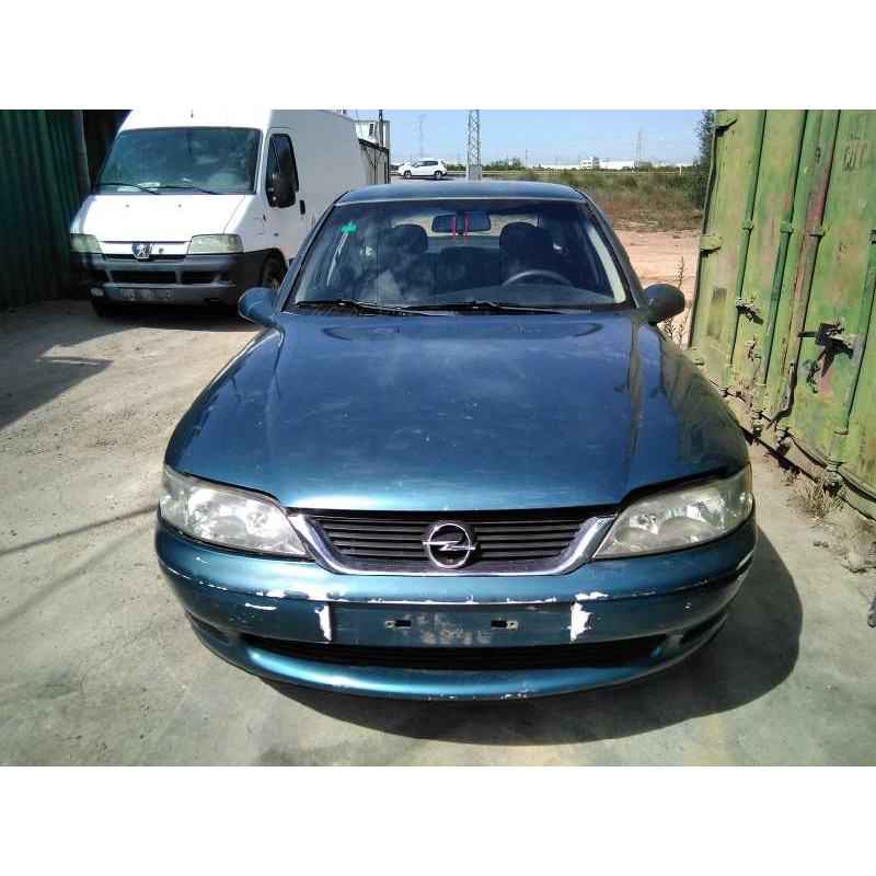 opel vectra b berlina del año 2001