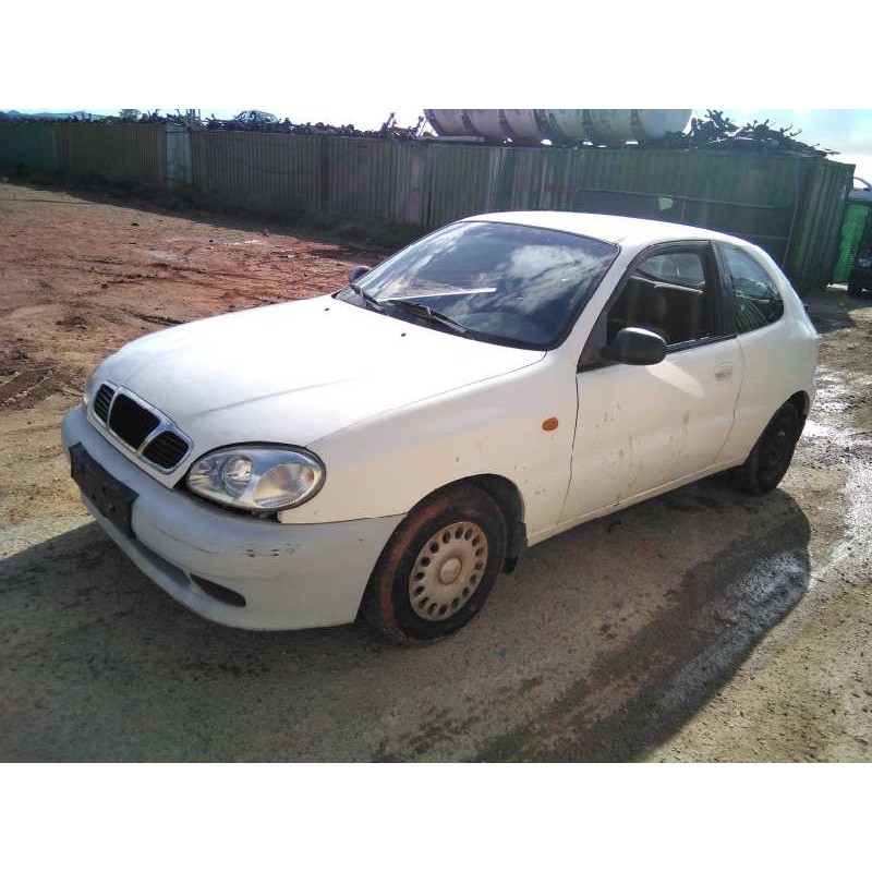 daewoo lanos del año 1999