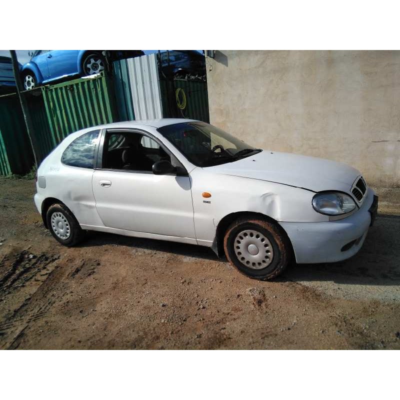 daewoo lanos del año 1999