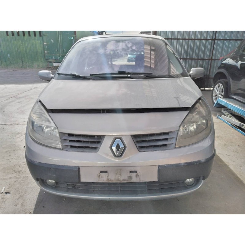 renault scenic ii del año 2005