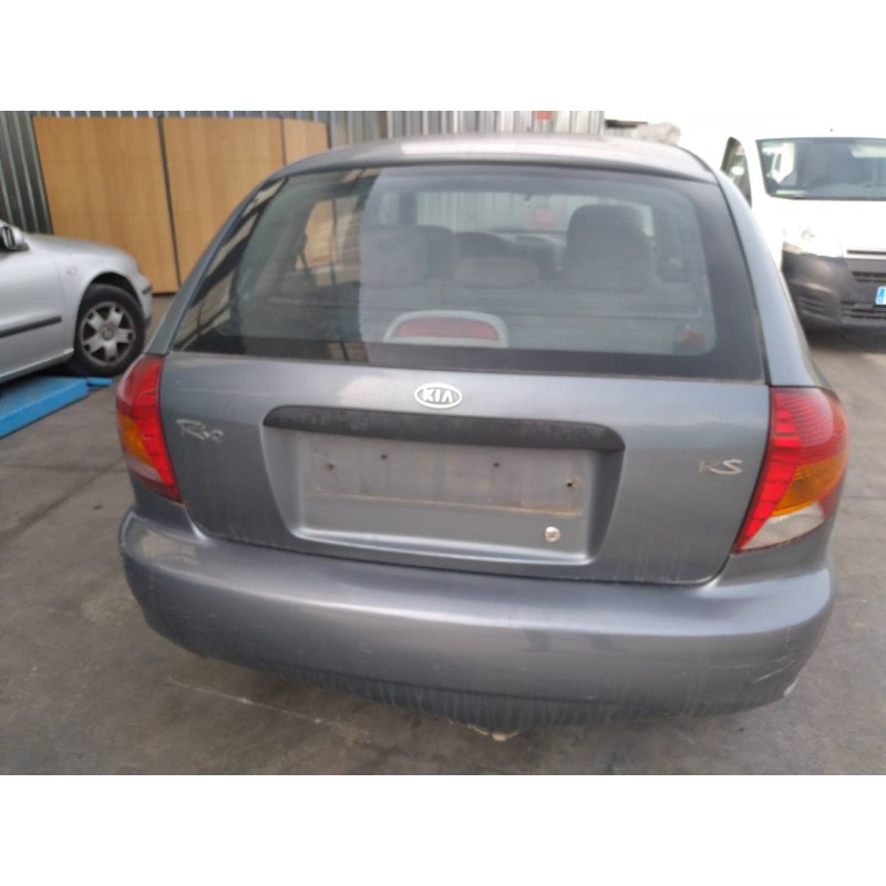 kia rio del año 2002