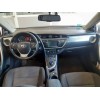 toyota auris del año 2013