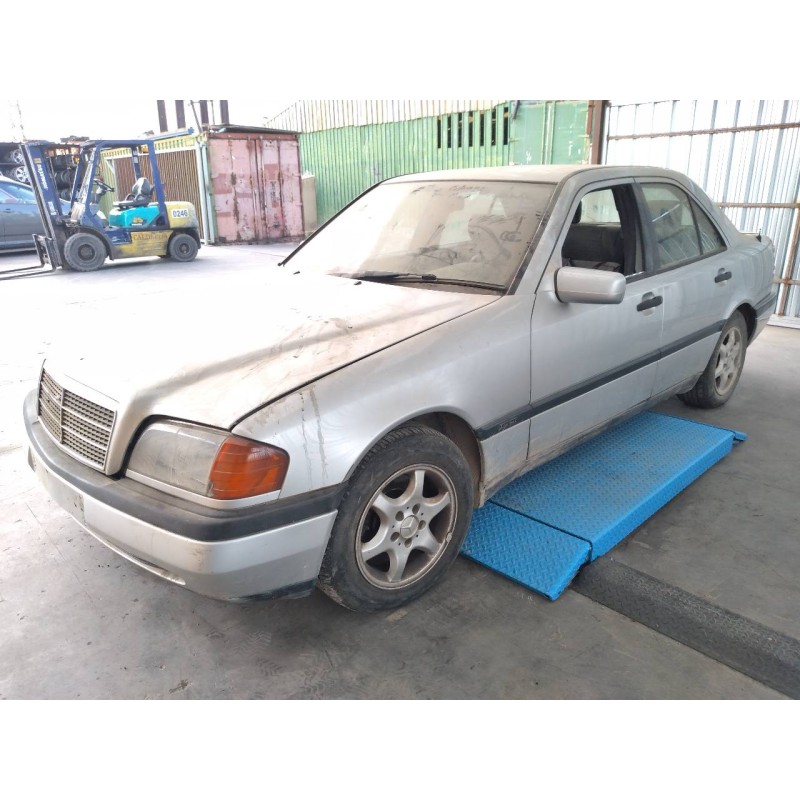mercedes-benz clase c (w202) berlina del año 1996